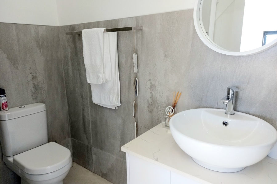 4 Bedroom Property for Sale in Jacobsbaai Western Cape